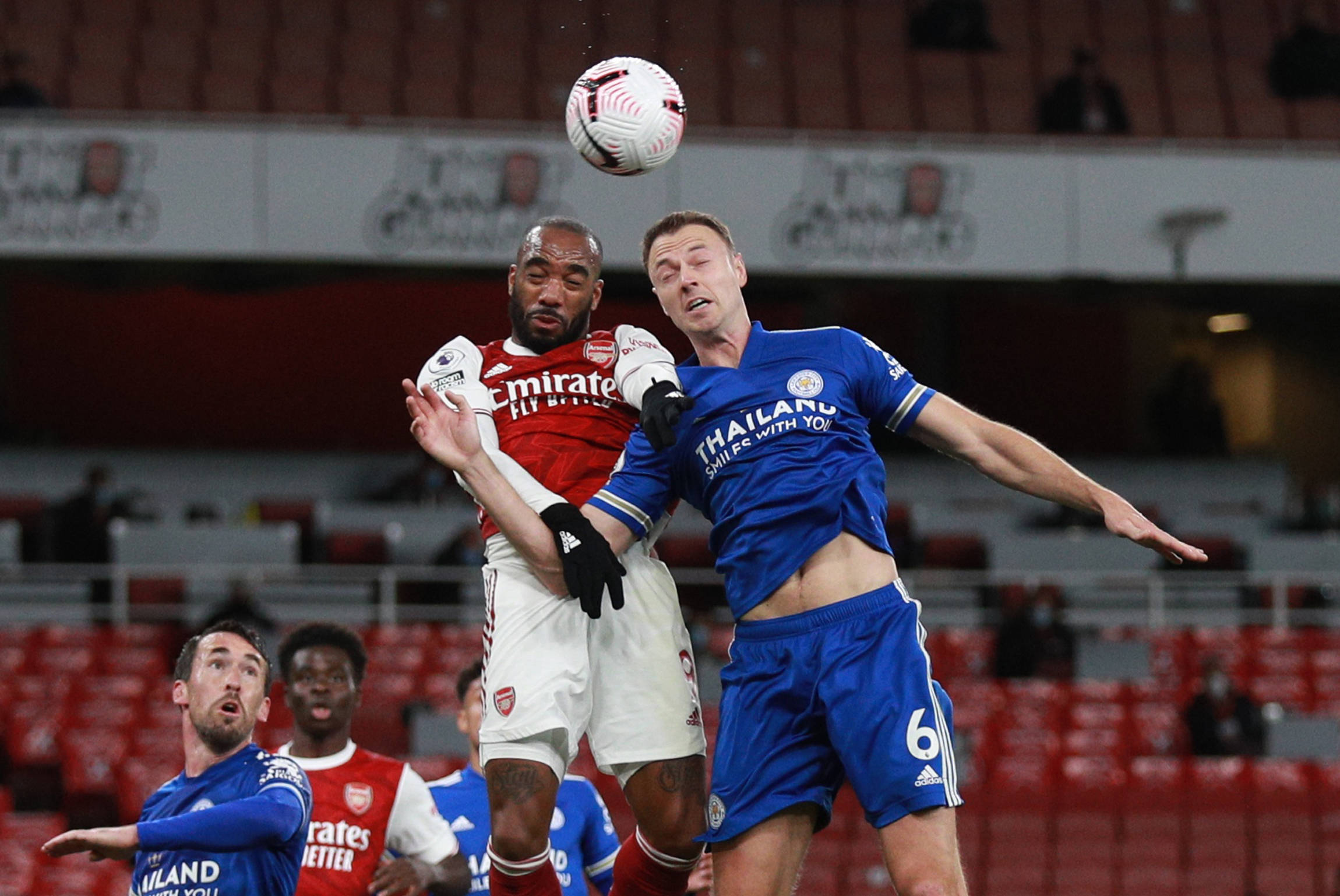 引援费用中 引援费用中